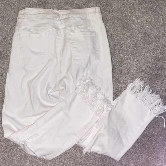 White ripped jeans - Picture 2 of 3